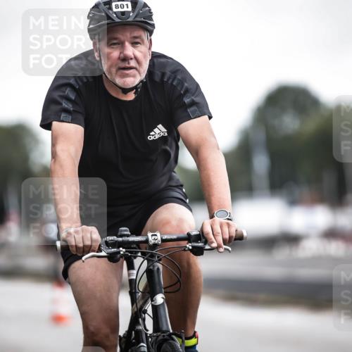 16.08.2026 - KN Förde Triathlon 2026 H.Heesch http://msf.ph/oto/9976726 16.08.2026 11:19:26 Radfahren 305, 305, 346, 351, 377, 801 meine-sportfotos.de