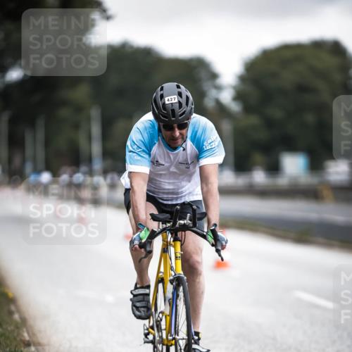 16.08.2026 - KN Förde Triathlon 2026 H.Heesch http://msf.ph/oto/9976758 16.08.2026 11:19:35 Radfahren 323, 427 meine-sportfotos.de