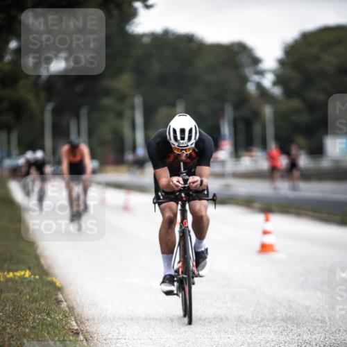 16.08.2026 - KN Förde Triathlon 2026 H.Heesch http://msf.ph/oto/9976820 16.08.2026 11:19:54 Radfahren 317, 318, 340, 349, 382, 383, 389, 435 meine-sportfotos.de