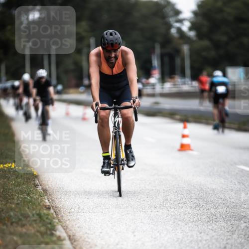 16.08.2026 - KN Förde Triathlon 2026 H.Heesch http://msf.ph/oto/9976840 16.08.2026 11:19:57 Radfahren 321, 349, 369, 383, 389, 417, 435, 439 meine-sportfotos.de