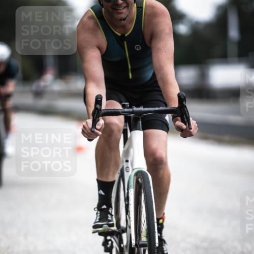 16.08.2026 - KN Förde Triathlon 2026 H.Heesch http://msf.ph/oto/9976889 16.08.2026 11:20:04 Radfahren 314, 315, 321, 329, 368, 369, 390, 417, 439 meine-sportfotos.de