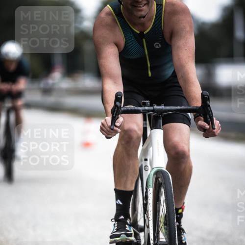 16.08.2026 - KN Förde Triathlon 2026 H.Heesch http://msf.ph/oto/9976890 16.08.2026 11:20:04 Radfahren 314, 315, 321, 329, 368, 369, 390, 417, 439 meine-sportfotos.de