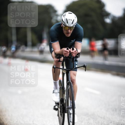 16.08.2026 - KN Förde Triathlon 2026 H.Heesch http://msf.ph/oto/9976893 16.08.2026 11:20:05 Radfahren 314, 315, 325, 329, 368, 390, 439 meine-sportfotos.de