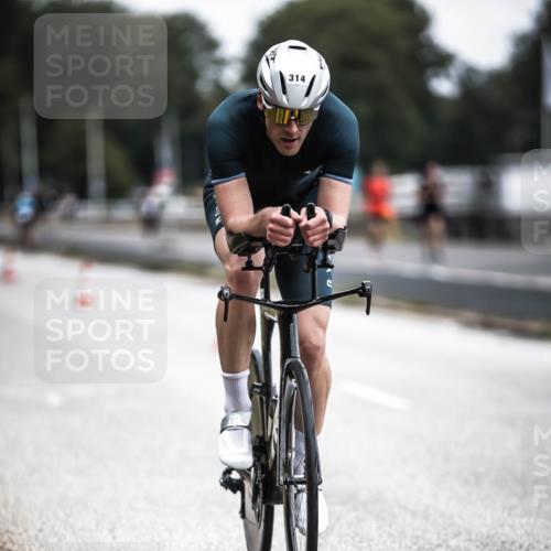 16.08.2026 - KN Förde Triathlon 2026 H.Heesch http://msf.ph/oto/9976894 16.08.2026 11:20:05 Radfahren 314, 315, 325, 329, 368, 390, 439 meine-sportfotos.de