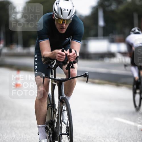16.08.2026 - KN Förde Triathlon 2026 H.Heesch http://msf.ph/oto/9976898 16.08.2026 11:20:05 Radfahren 314, 315, 325, 329, 368, 390, 439 meine-sportfotos.de