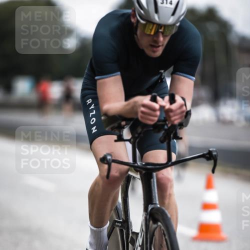 16.08.2026 - KN Förde Triathlon 2026 H.Heesch http://msf.ph/oto/9976903 16.08.2026 11:20:05 Radfahren 314, 315, 325, 329, 368, 390, 439 meine-sportfotos.de