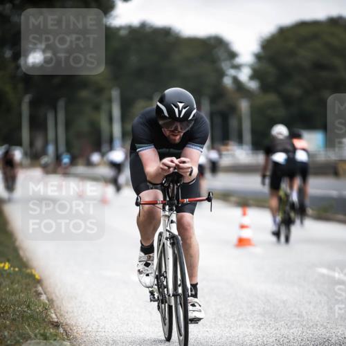 16.08.2026 - KN Förde Triathlon 2026 H.Heesch http://msf.ph/oto/9976906 16.08.2026 11:20:12 Radfahren 311, 325 meine-sportfotos.de