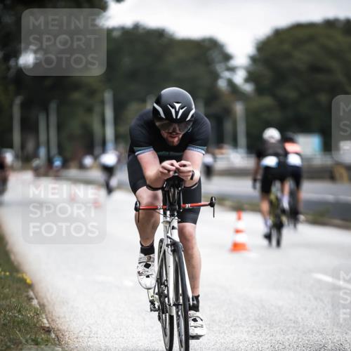 16.08.2026 - KN Förde Triathlon 2026 H.Heesch http://msf.ph/oto/9976907 16.08.2026 11:20:12 Radfahren 311, 325 meine-sportfotos.de