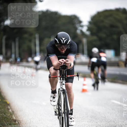 16.08.2026 - KN Förde Triathlon 2026 H.Heesch http://msf.ph/oto/9976908 16.08.2026 11:20:12 Radfahren 311, 325 meine-sportfotos.de