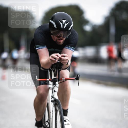 16.08.2026 - KN Förde Triathlon 2026 H.Heesch http://msf.ph/oto/9976918 16.08.2026 11:20:12 Radfahren 311, 325 meine-sportfotos.de