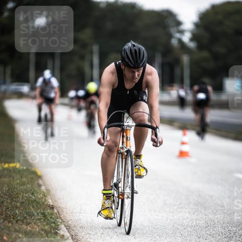 16.08.2026 - KN Förde Triathlon 2026 H.Heesch http://msf.ph/oto/9976925 16.08.2026 11:20:19 Radfahren 221, 301, 306 meine-sportfotos.de
