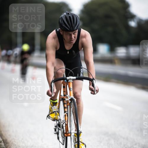 16.08.2026 - KN Förde Triathlon 2026 H.Heesch http://msf.ph/oto/9976933 16.08.2026 11:20:19 Radfahren 221, 301, 306 meine-sportfotos.de