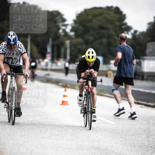 16.08.2026 - KN Förde Triathlon 2026 H.Heesch http://msf.ph/oto/9976946 16.08.2026 11:20:21 Radfahren 221, 301, 306 meine-sportfotos.de