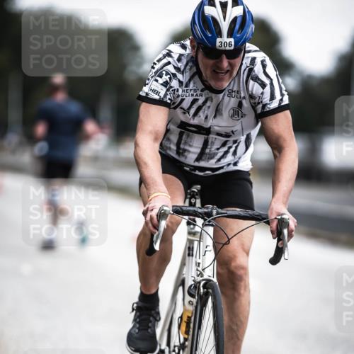 16.08.2026 - KN Förde Triathlon 2026 H.Heesch http://msf.ph/oto/9976978 16.08.2026 11:20:23 Radfahren 221, 306 meine-sportfotos.de