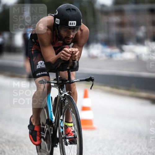16.08.2026 - KN Förde Triathlon 2026 H.Heesch http://msf.ph/oto/9977018 16.08.2026 11:20:48 Radfahren 395, 403, 441 meine-sportfotos.de