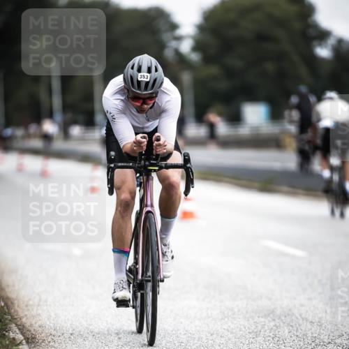 16.08.2026 - KN Förde Triathlon 2026 H.Heesch http://msf.ph/oto/9977038 16.08.2026 11:21:00 Radfahren 316, 353, 364, 379, 386, 410, 411, 430 meine-sportfotos.de
