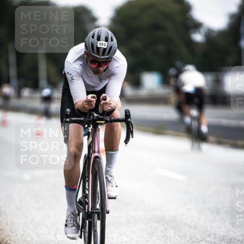 16.08.2026 - KN Förde Triathlon 2026 H.Heesch http://msf.ph/oto/9977046 16.08.2026 11:21:01 Radfahren 316, 353, 364, 379, 386, 410, 411, 430 meine-sportfotos.de