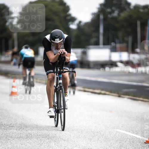 16.08.2026 - KN Förde Triathlon 2026 H.Heesch http://msf.ph/oto/9977064 16.08.2026 11:21:07 Radfahren 310, 316, 392 meine-sportfotos.de