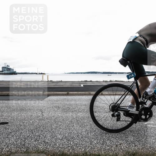 16.08.2026 - KN Förde Triathlon 2026 H.Heesch http://msf.ph/oto/9977065 16.08.2026 11:33:37 Radfahren 316, 388, 403, 409 meine-sportfotos.de
