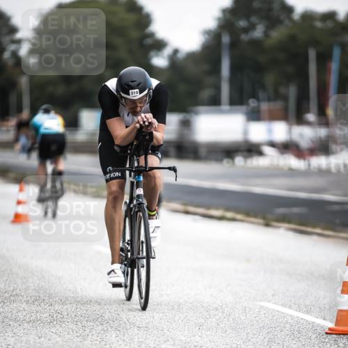 16.08.2026 - KN Förde Triathlon 2026 H.Heesch http://msf.ph/oto/9977066 16.08.2026 11:21:07 Radfahren 310, 316, 392 meine-sportfotos.de