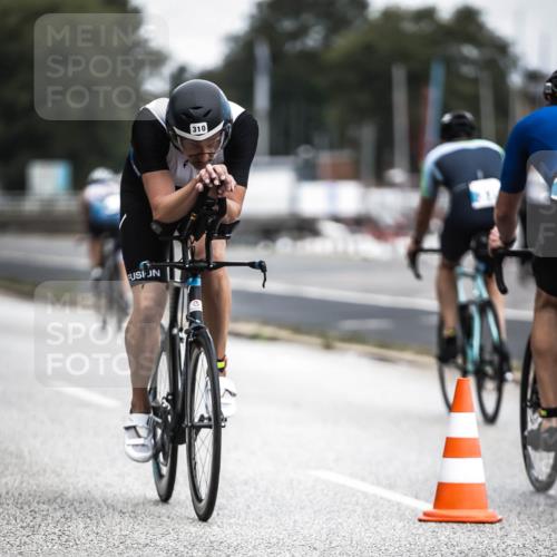 16.08.2026 - KN Förde Triathlon 2026 H.Heesch http://msf.ph/oto/9977074 16.08.2026 11:21:07 Radfahren 310, 316, 392 meine-sportfotos.de