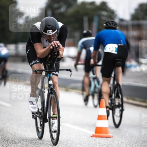 16.08.2026 - KN Förde Triathlon 2026 H.Heesch http://msf.ph/oto/9977081 16.08.2026 11:21:07 Radfahren 310, 316, 392 meine-sportfotos.de