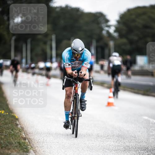 16.08.2026 - KN Förde Triathlon 2026 H.Heesch http://msf.ph/oto/9977090 16.08.2026 11:21:12 Radfahren 320, 338 meine-sportfotos.de