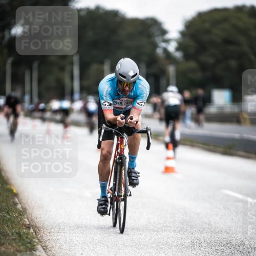 16.08.2026 - KN Förde Triathlon 2026 H.Heesch http://msf.ph/oto/9977095 16.08.2026 11:21:12 Radfahren 320, 338 meine-sportfotos.de