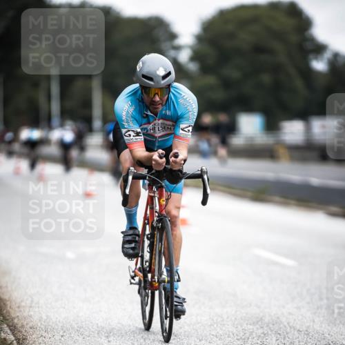 16.08.2026 - KN Förde Triathlon 2026 H.Heesch http://msf.ph/oto/9977109 16.08.2026 11:21:12 Radfahren 320, 338 meine-sportfotos.de