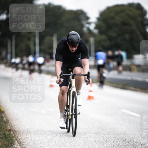 16.08.2026 - KN Förde Triathlon 2026 H.Heesch http://msf.ph/oto/9977133 16.08.2026 11:21:17 Radfahren 312, 320 meine-sportfotos.de