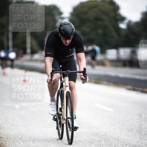 16.08.2026 - KN Förde Triathlon 2026 H.Heesch http://msf.ph/oto/9977144 16.08.2026 11:21:18 Radfahren 312, 320 meine-sportfotos.de
