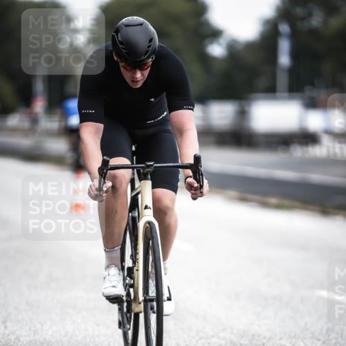 16.08.2026 - KN Förde Triathlon 2026 H.Heesch http://msf.ph/oto/9977156 16.08.2026 11:21:18 Radfahren 312, 320 meine-sportfotos.de