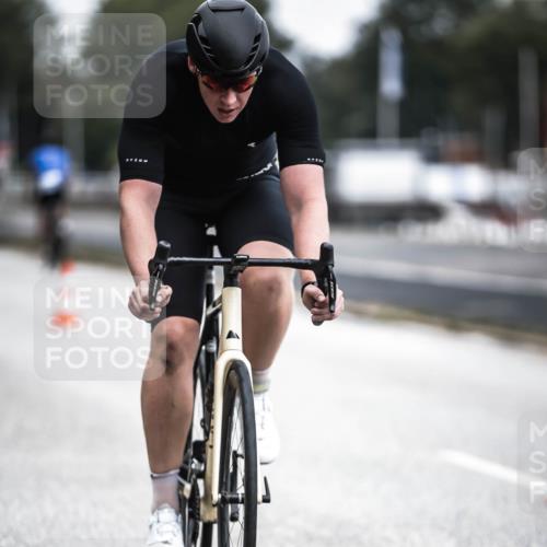 16.08.2026 - KN Förde Triathlon 2026 H.Heesch http://msf.ph/oto/9977162 16.08.2026 11:21:18 Radfahren 312, 320 meine-sportfotos.de