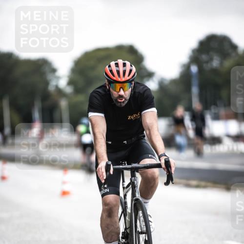 16.08.2026 - KN Förde Triathlon 2026 H.Heesch http://msf.ph/oto/9977236 16.08.2026 11:21:35 Radfahren 352, 426, 436 meine-sportfotos.de