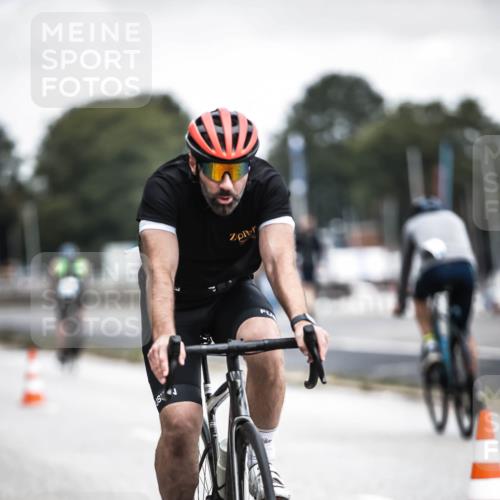 16.08.2026 - KN Förde Triathlon 2026 H.Heesch http://msf.ph/oto/9977241 16.08.2026 11:21:35 Radfahren 352, 426, 436 meine-sportfotos.de