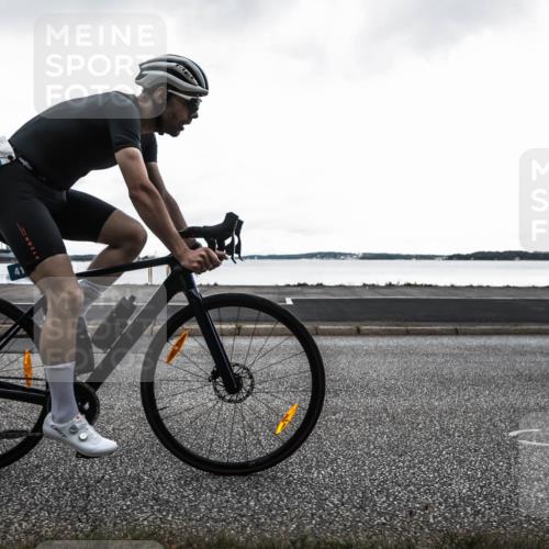 16.08.2026 - KN Förde Triathlon 2026 H.Heesch http://msf.ph/oto/9977286 16.08.2026 11:40:09 Radfahren 417, 427 meine-sportfotos.de