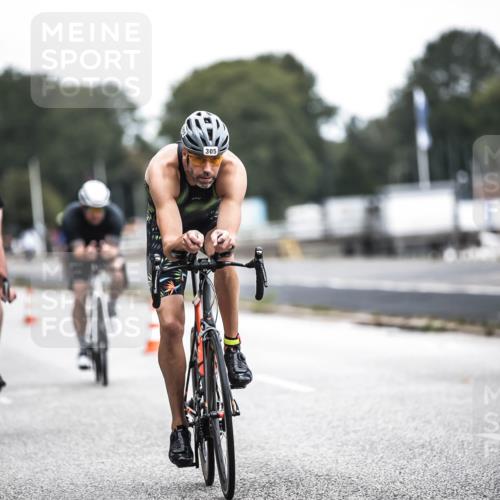 16.08.2026 - KN Förde Triathlon 2026 H.Heesch http://msf.ph/oto/9977313 16.08.2026 11:21:44 Radfahren 323, 342, 347, 365, 377 meine-sportfotos.de