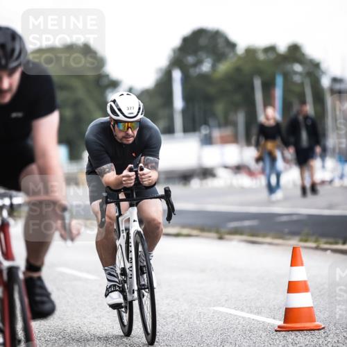 16.08.2026 - KN Förde Triathlon 2026 H.Heesch http://msf.ph/oto/9977335 16.08.2026 11:21:45 Radfahren 323, 342, 347, 365, 372, 377 meine-sportfotos.de