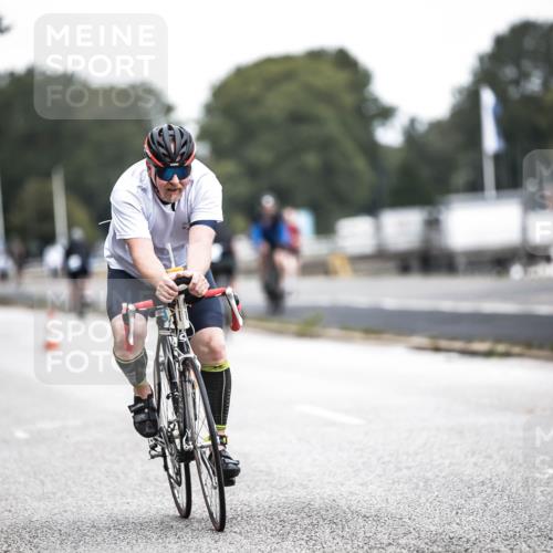 16.08.2026 - KN Förde Triathlon 2026 H.Heesch http://msf.ph/oto/9977411 16.08.2026 11:21:51 Radfahren 372, 391, 438 meine-sportfotos.de