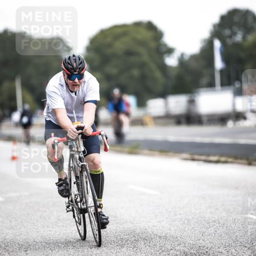 16.08.2026 - KN Förde Triathlon 2026 H.Heesch http://msf.ph/oto/9977413 16.08.2026 11:21:51 Radfahren 372, 391, 438 meine-sportfotos.de