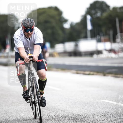 16.08.2026 - KN Förde Triathlon 2026 H.Heesch http://msf.ph/oto/9977420 16.08.2026 11:21:51 Radfahren 372, 391, 438 meine-sportfotos.de