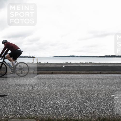 16.08.2026 - KN Förde Triathlon 2026 H.Heesch http://msf.ph/oto/9977428 16.08.2026 11:45:29 Radfahren 375, 398 meine-sportfotos.de