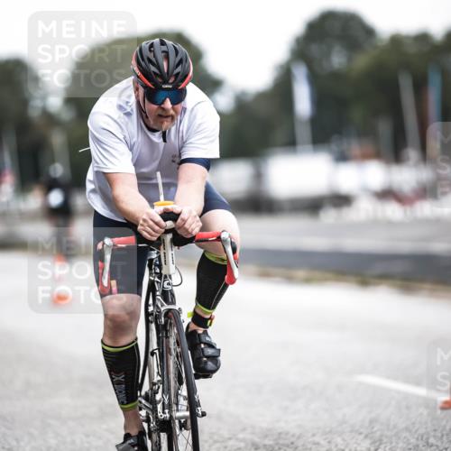 16.08.2026 - KN Förde Triathlon 2026 H.Heesch http://msf.ph/oto/9977432 16.08.2026 11:21:52 Radfahren 372, 391, 438 meine-sportfotos.de