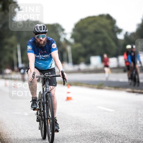16.08.2026 - KN Förde Triathlon 2026 H.Heesch http://msf.ph/oto/9977437 16.08.2026 11:21:54 Radfahren 391, 438 meine-sportfotos.de