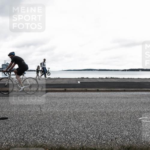 16.08.2026 - KN Förde Triathlon 2026 H.Heesch http://msf.ph/oto/9977438 16.08.2026 11:45:58 Radfahren 385, 415 meine-sportfotos.de
