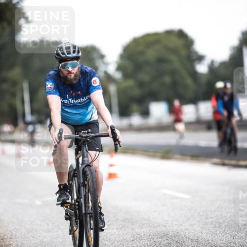 16.08.2026 - KN Förde Triathlon 2026 H.Heesch http://msf.ph/oto/9977442 16.08.2026 11:21:54 Radfahren 391, 438 meine-sportfotos.de