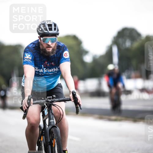 16.08.2026 - KN Förde Triathlon 2026 H.Heesch http://msf.ph/oto/9977465 16.08.2026 11:21:55 Radfahren 391, 438 meine-sportfotos.de