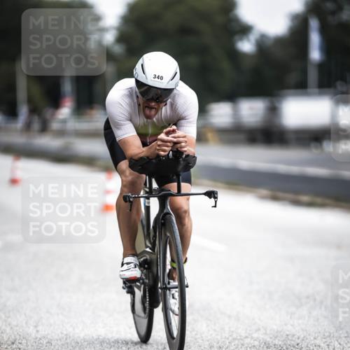16.08.2026 - KN Förde Triathlon 2026 H.Heesch http://msf.ph/oto/9977501 16.08.2026 11:22:02 Radfahren 340, 376, 393, 401 meine-sportfotos.de