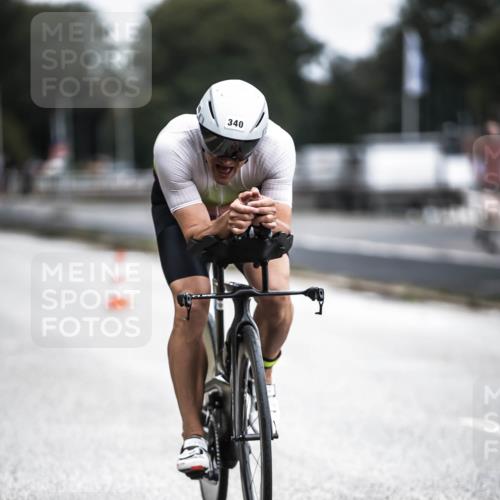 16.08.2026 - KN Förde Triathlon 2026 H.Heesch http://msf.ph/oto/9977505 16.08.2026 11:22:02 Radfahren 340, 376, 393, 401 meine-sportfotos.de