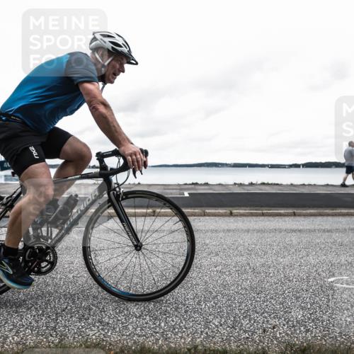 16.08.2026 - KN Förde Triathlon 2026 H.Heesch http://msf.ph/oto/9977518 16.08.2026 11:50:30 Radfahren 414, 424 meine-sportfotos.de